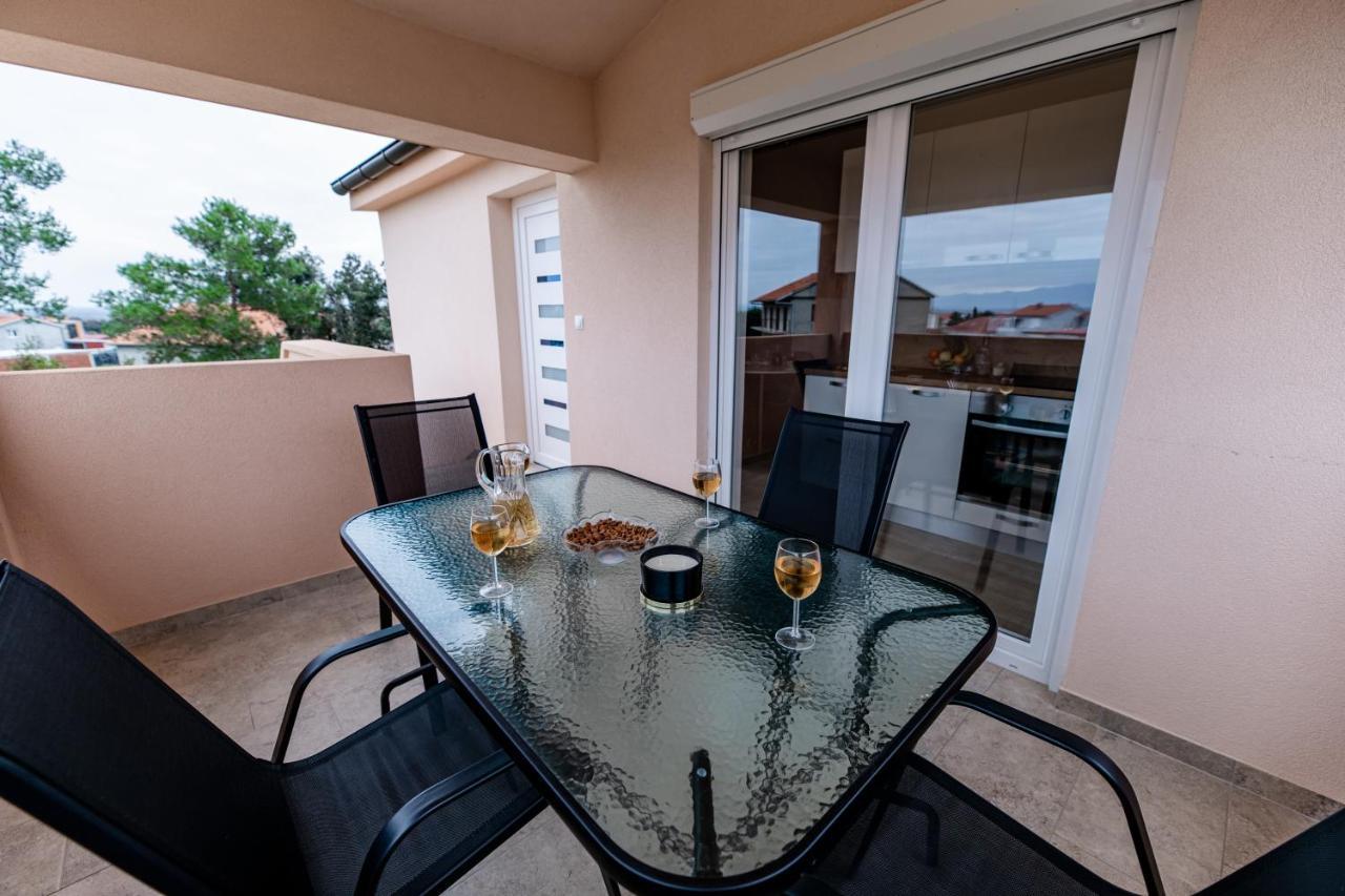 Holiday Home Aria Nin Εξωτερικό φωτογραφία