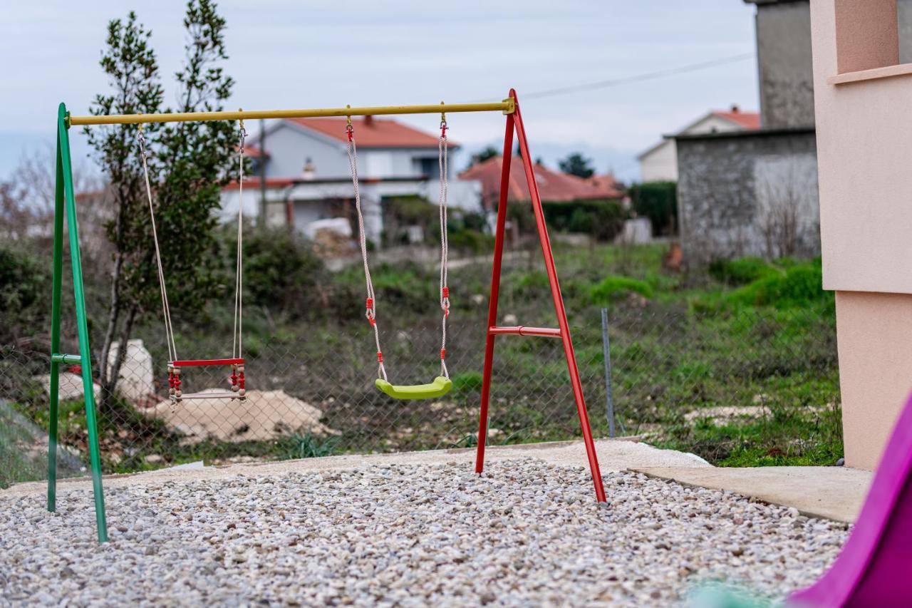 Holiday Home Aria Nin Εξωτερικό φωτογραφία